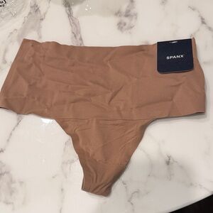 SPANX Supersmooth Undie-tectable Thong